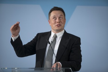 Elon Musk a devenit idol pentru mulți oameni fascinați de tehnologie și business. FOTO: Hepta