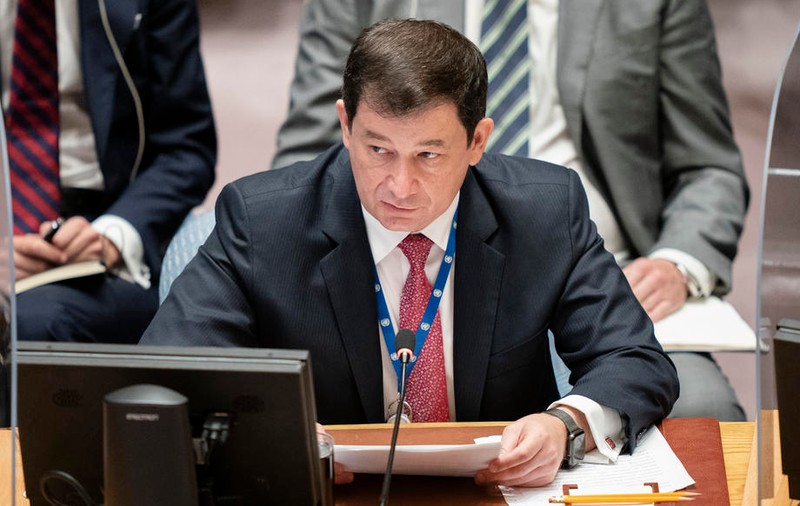 Întrebat dacă Rusia va folosi armele nucleare, trimisul Moscovei la ONU spune: „Dacă este provocată de NATO, de ce nu?”