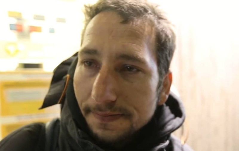 Stelian a murit singur, în noaptea de Crăciun, în timp ce mătura străzile din Roma. Povestea tânărului român care nu a cerut niciodată nimic pentru el