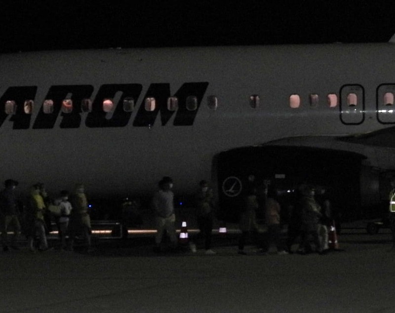 139 de cetățeni afgani, evacuați din Afganistan în urma demersurilor MAE, au ajuns în România
