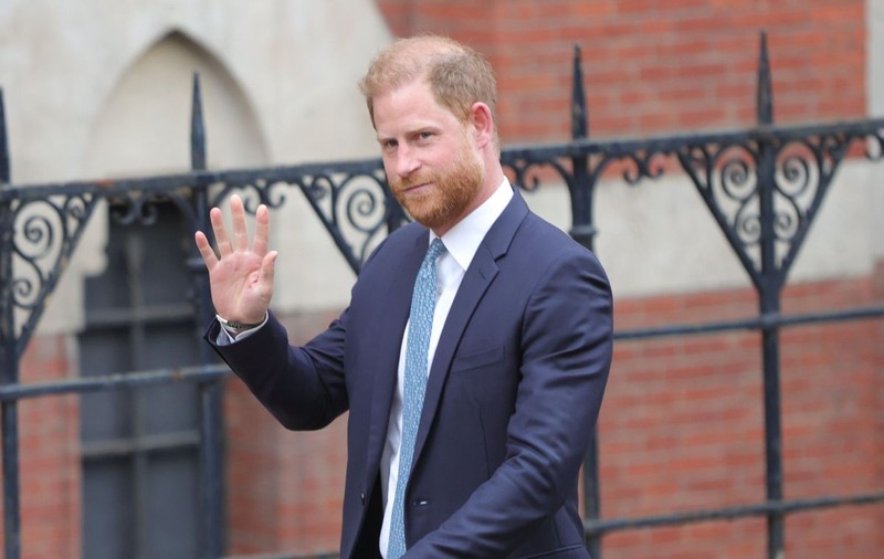 Comentariile „de prost gust” ale Prințului Harry despre rege nu vor construi punți, potrivit Casei Regale