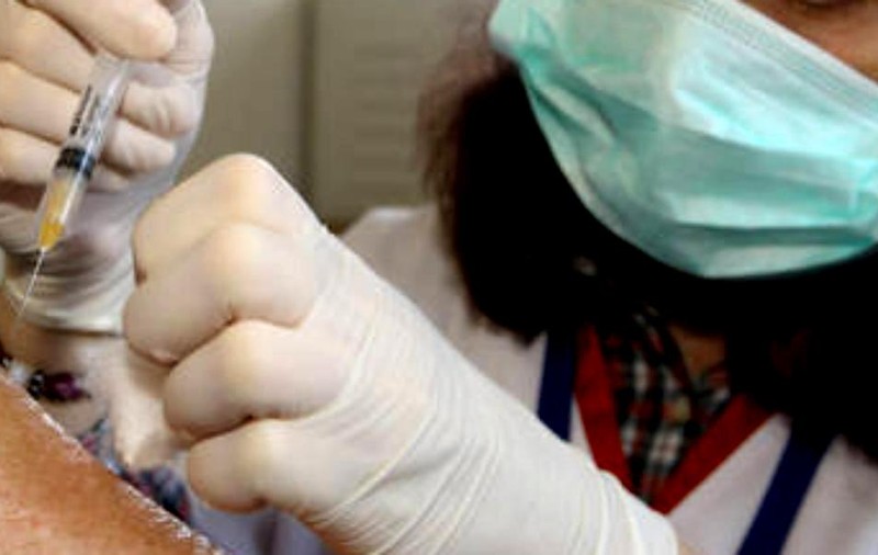 Români infectaţi cu rujeolă creează panică în Canada