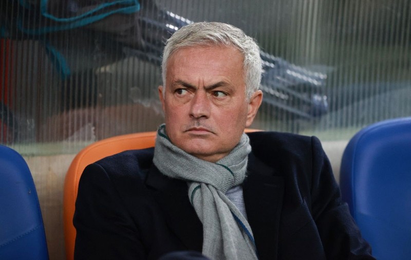 Jose Mourinho a lansat propria marcă de vin, „The Special One”, iar John Terry promite că va fi primul client | VIDEO