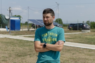 Radu Crețu, șeful centrului de comandă al stației antigrindină din Vrancea