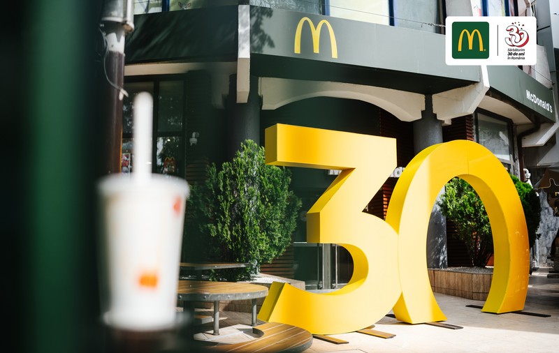 30 de ani alături de oameni: Poveștile care au construit McDonald's în România