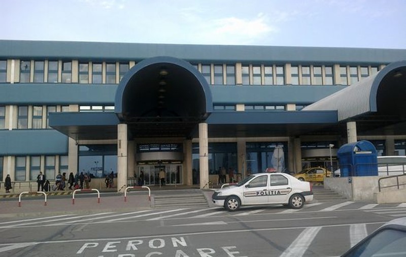 Descoperire INCREDIBILĂ în Aeroportul Otopeni: Un chinez a vrut să plece din ţară cu un picior de om în bagaj