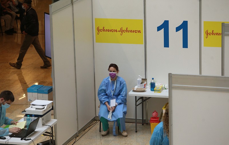 Expertul Laszlo Lorenzovici: „Nici pe 1 iulie nu se vor atinge 5 milioane de persoane vaccinate. Așa se întâmplă când nu investești în educație”