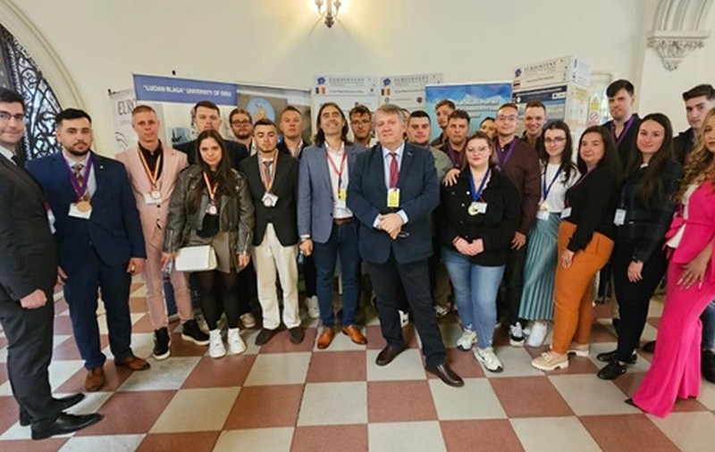 Echipa de inventică a Universității Politehnica Timișoara a câștigat 16 medalii de aur la două saloane internaționale