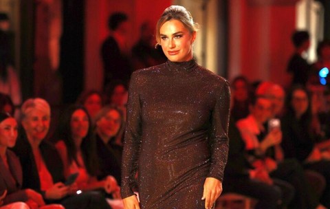 Apariție răvășitoare: a defilat la Vogue World, într-o rochie Gucci, sub privirile campionilor lui Chivu » „Regină”