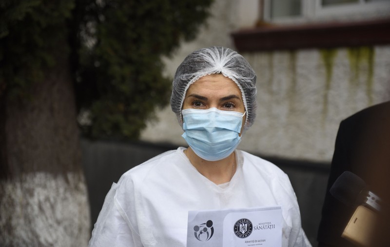 Andreea Moldovan: „Medici dermatologi au tratat pacienți COVID, acum vor avea un cadru care să îi absolve de repercusiuni de tip malpraxis”