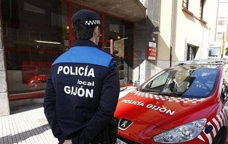 Un român s-a urcat beat și fără permis la volan și a făcut prăpăd pe străzile din Gijon. A fost arestat pe loc
