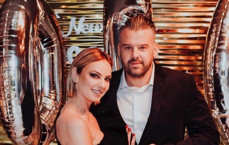 Soțul Roxanei Ionescu a fost DJ în cluburile din Timișoara, însă viața i s-a schimbat complet. Cu ce se ocupă acum Tinu Vidaicu