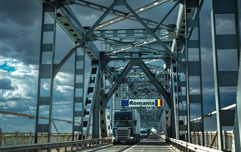 Șoferii români care sunt scutiți de taxa de pod Giurgiu-Ruse. Ordinul de la Ministerul Transporturilor introduce excepții pentru anumite categorii de mașini