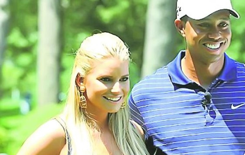 Jessica Simpson, în pat cu Tiger Woods?