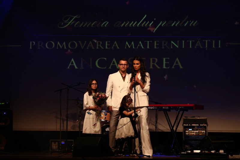 Premiul Femeia Anului pentru Promovarea Maternității a fost obținut de Anca Serea