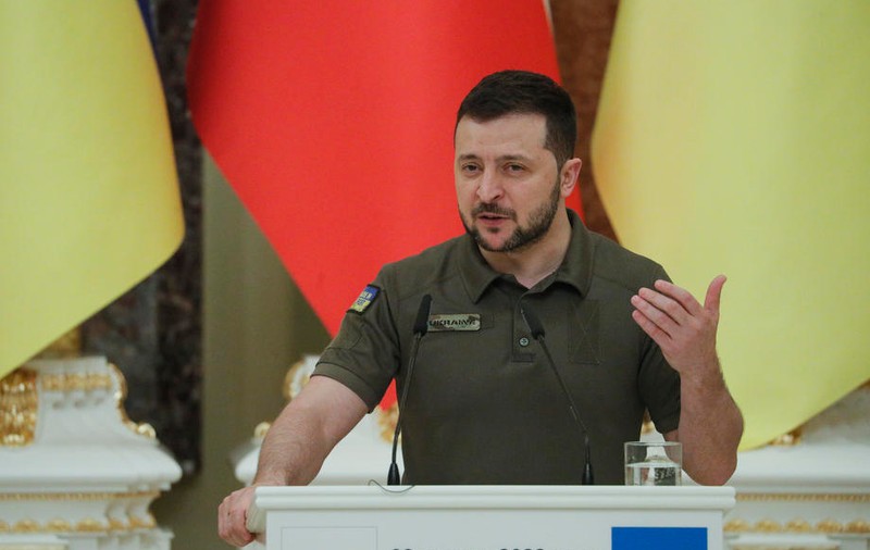 Reacția dură a lui Zelenski la petițiile care cer permiterea bărbaților să părăsească Ucraina