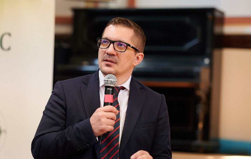 Psihologul Mihai Copăceanu cere interzicerea trotinetelor electrice, după moartea băiatului de 13 ani. „Infrastructura este jenantă și criminală”
