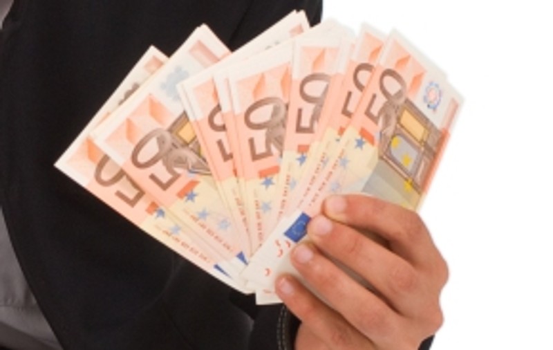 Taxele hipermarketurilor, cele mai mari din Europa