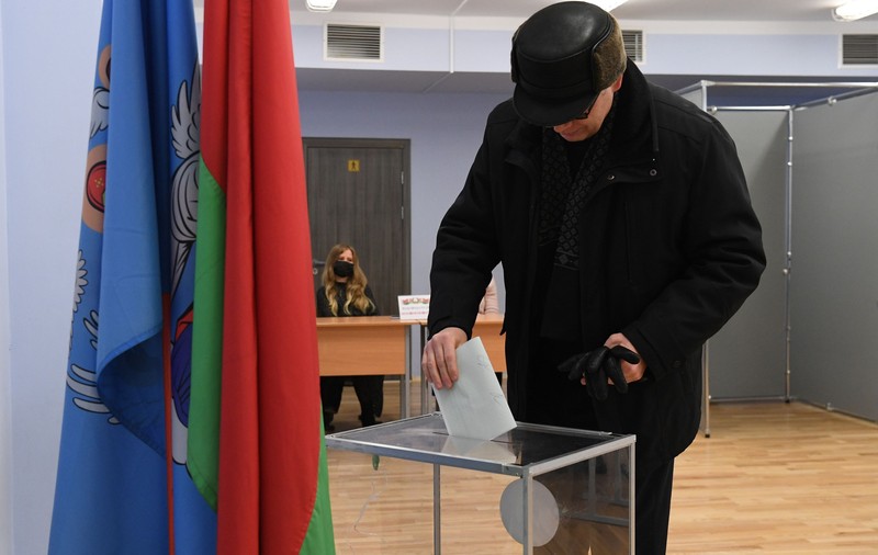Arestări în masă după ce Belarus a votat abandonarea statutului de țară non-nucleară