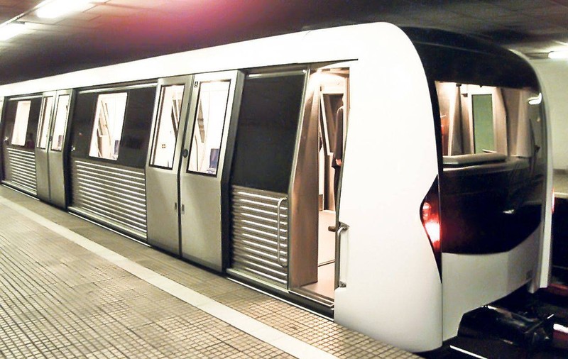 UPDATE | UN METROU A DERAIAT între cele două STAŢII de la GARA DE NORD