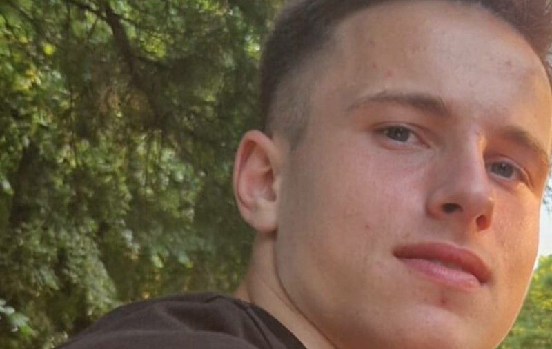 Adolescentul de 17 ani din Buzău, care a rămas fără un picior după ce s-a rănit grav când încerca să sară un gard, a murit la spital