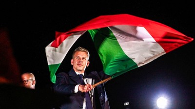 Scriitorul Péter Demény: „Pentru maghiarii din Transilvania, Peter Magyar e un nimeni care l-a bătut pe mântuitorul lor, Viktor Orban”