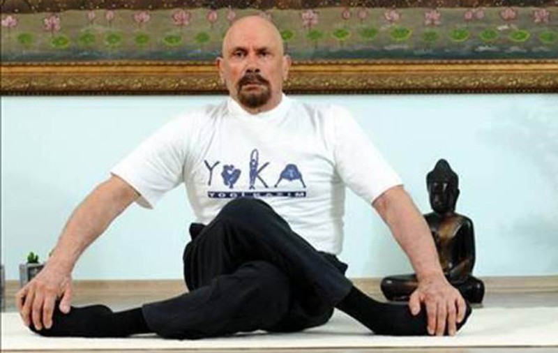 Sexul și yoga îl mențin tânăr! Un bărbat din Turcia arată la 95 de ani ca la 50