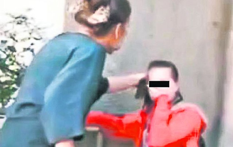 Eleva bătăuşă, trimisă în judecată