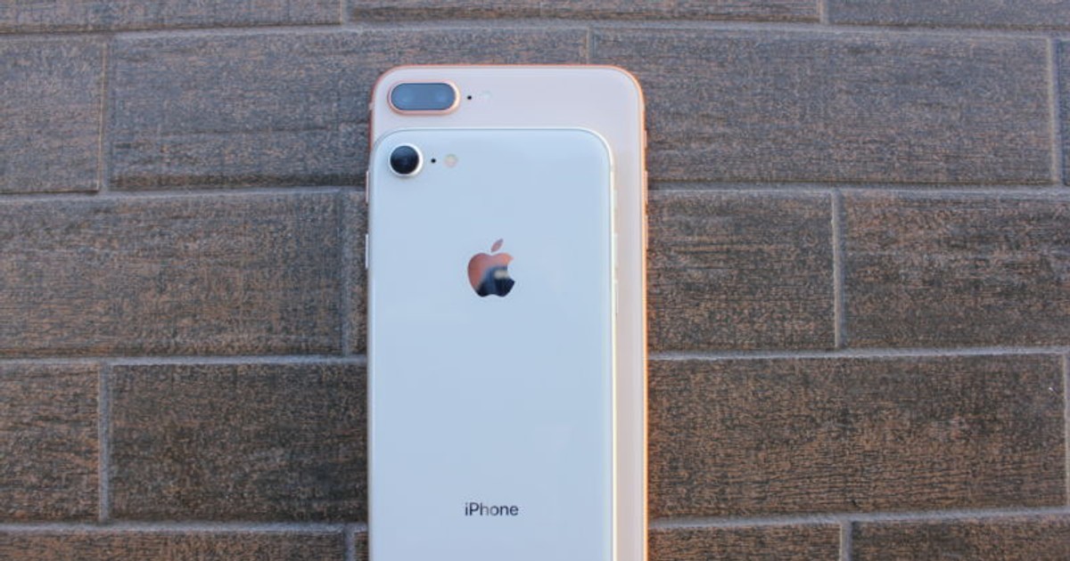 Apple lucrează la telefonul de 400 de dolari. Ce specificații va avea și ce model copiază
