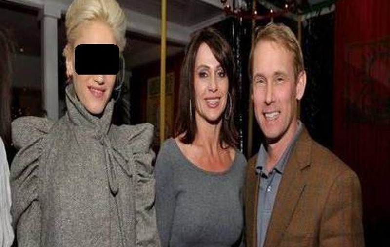 EVENIMENT FERICIT ÎN SHOWBIZ. O celebră cântăreaţă, prietenă cu Nadia Comăneci, ÎNSĂRCINATĂ PENTRU A TREIA OARĂ