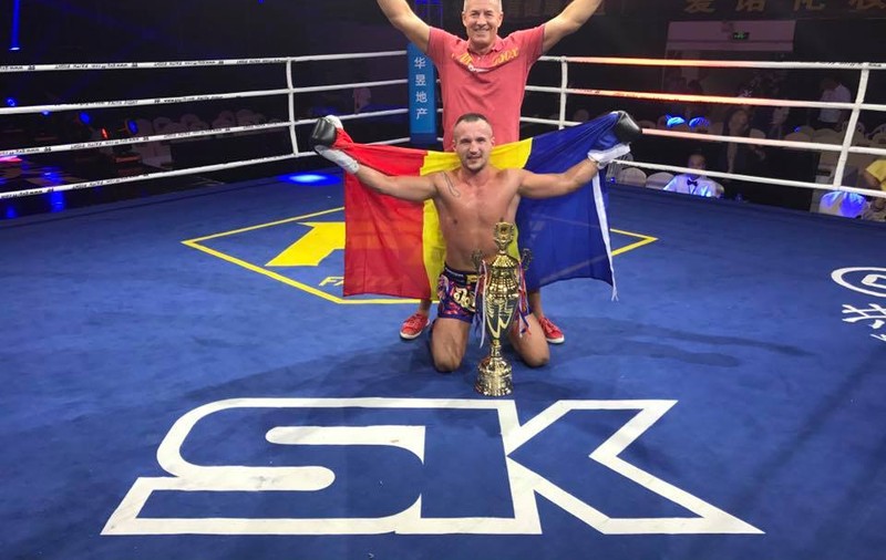 UPDATE: Corbeanu, marele câștigător! Succes și pentru Ristea. Cine au fost românii invitați să ia parte la showul Superkombat din China