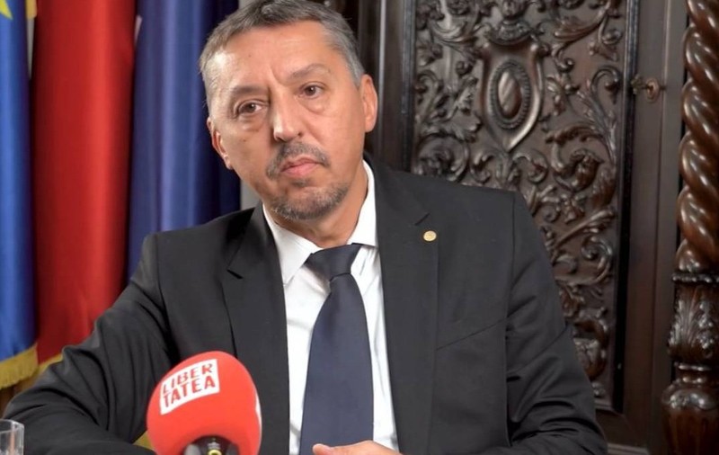 Daniel David, fostul ministru al Educației, consideră lupta împotriva analfabetismului funcțional o prioritate națională. Foto: Libertatea