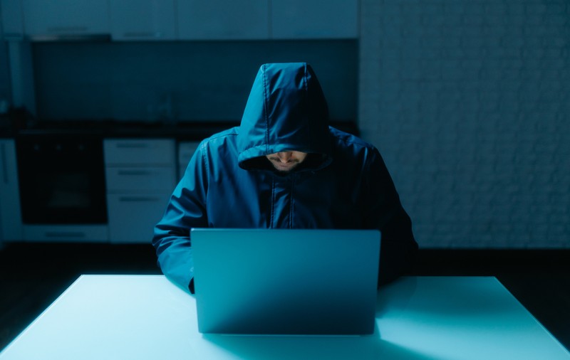 SIE caută zece spioni prin eJobs: „Fii cu un pas înaintea celorlalți și pierde-te în mulțime! Poți scrie istorie! Fără semnătură!” Ce condiții trebuie să îndeplinești