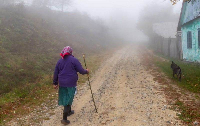 O bătrână de 82 de ani, cercetată pentru trafic de droguri de mare risc. Polițiștii i-au găsit în casă 50 de grame de cocaină, porționată și gata ambalată