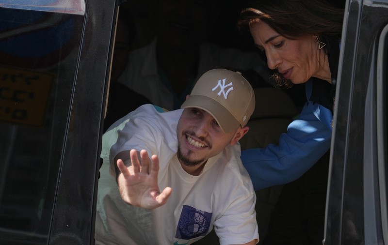 Hamas i-a predat pe cei 20 de ostatici israelieni după 738 de zile de captivitate / Primii deținuți palestinieni eliberați / Trump anunță „începutul istoric al unui nou Orient Mijlociu”