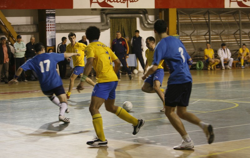 Play-off-ul Cupei Liceelor la Fotbal, în Piaţa George Enescu din Bucureşti