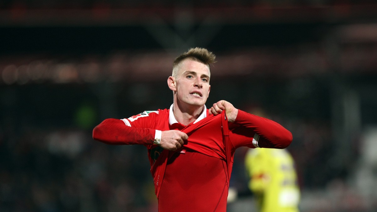 Valentin Lazăr s-a întors la Dinamo