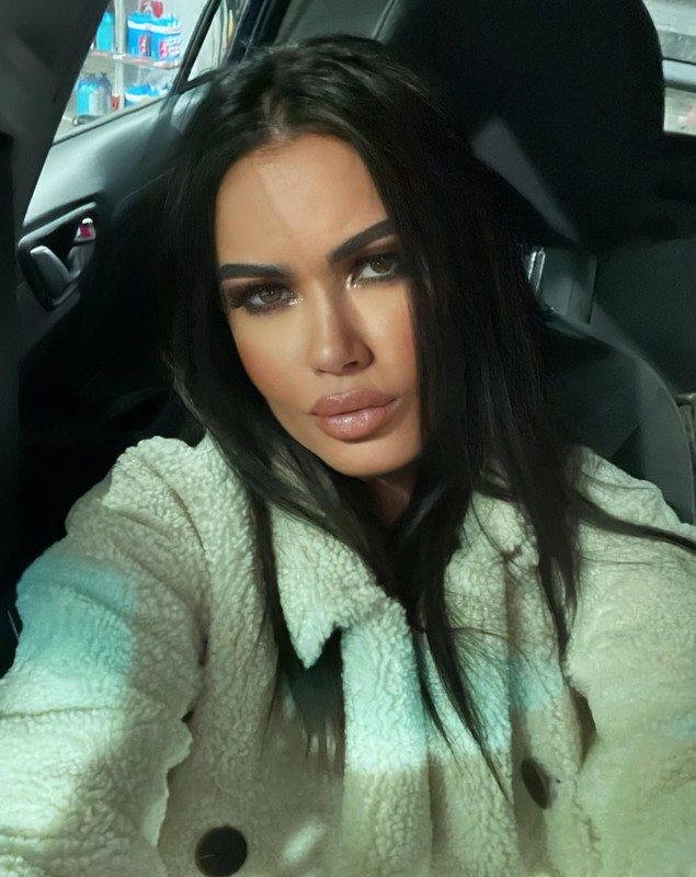 Oana Zăvoranu a ajuns la sapă de lemn, după ce moștenise două milioane de euro. A dat 400.000 de euro la vrăjitoare: „Nu mai am bani, toate conturile mele sunt poprite”
