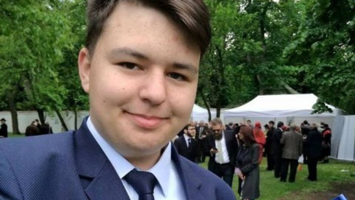 Rareș Butnaru a construit mana bionică iar acum vrea să facă un robot