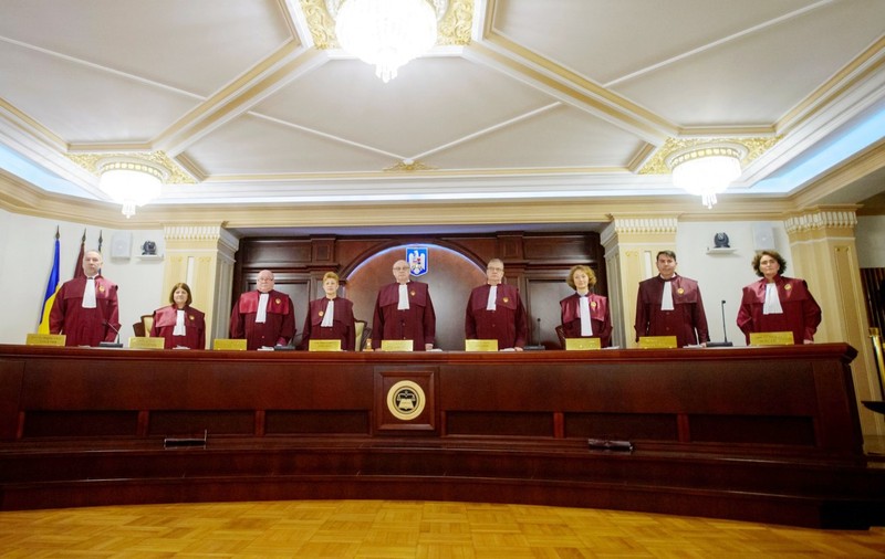 CCR a anunțat ședința de validare a lui Nicușor Dan înainte să dea un verdict la contestația lui George Simion: „În eventualitatea respingerii, vom organiza ședința solemnă”