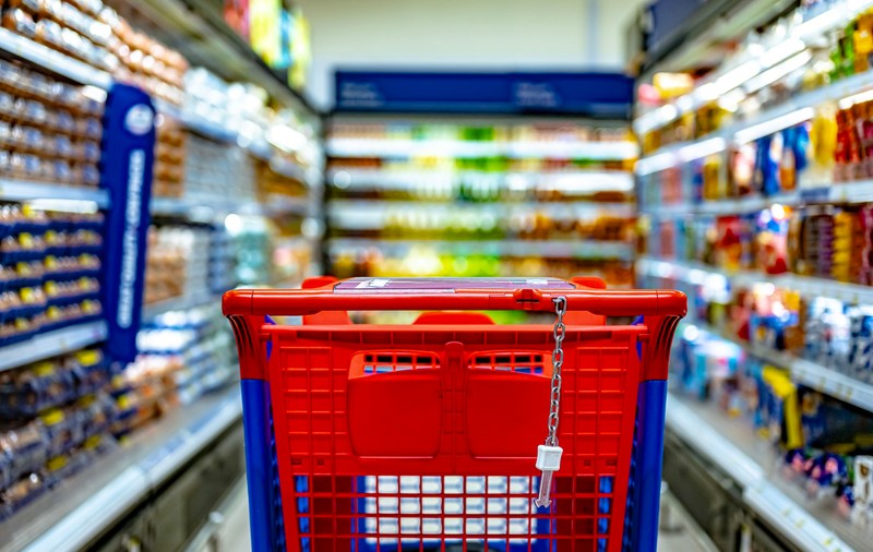 Același produs cumpărat din trei supermarketuri la prețuri diferite. Unde e mai ieftin dintre Lidl, Carrefour și Mercadona, experimentul viral din Spania