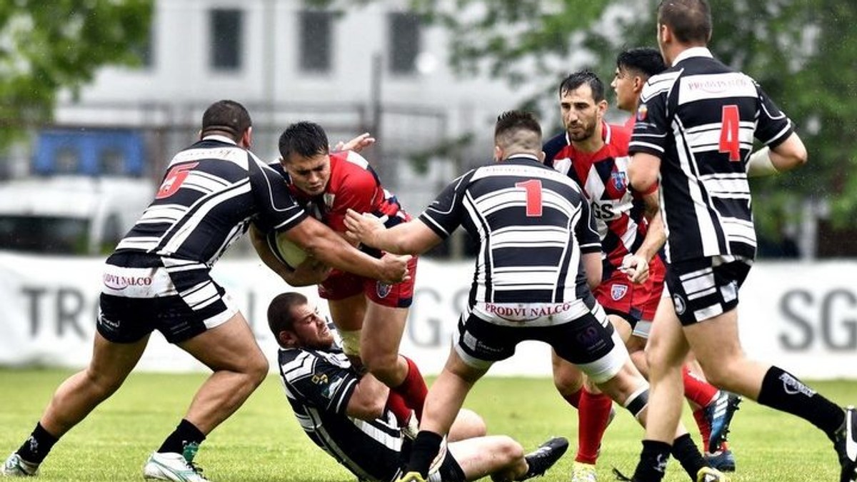 Semifinalele ediției 2016-2017 a Superligii de rugby s-au decis: Timișoara Saracens - Steaua și CSM Știința Baia Mare - CSM București.