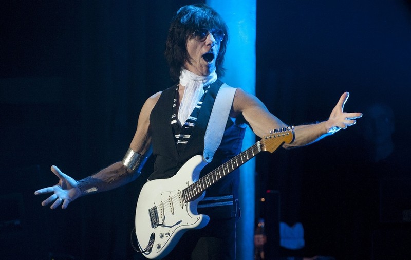 Jeff Beck a murit. Legendarul chitarist britanic avea 78 de ani