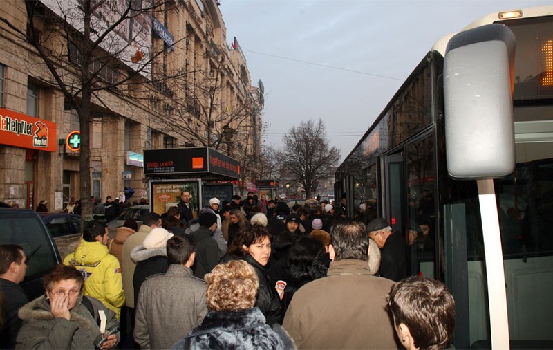 Video / Grevă spontană la RATB