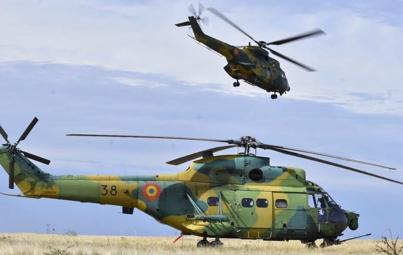Elicoptere militare românești în timpul exercițiului „Burebista25” Imagine cu caracter ilustrativ Sursa foto: Facebook/ Forțele Aeriene Române