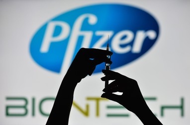 Pfizer și BioNTech au fost primii care au comercializat un vaccin anti-Covid | FOTO: Hepta