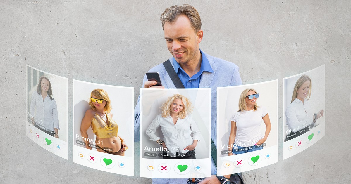 Tânăr folosind o aplicație de dating