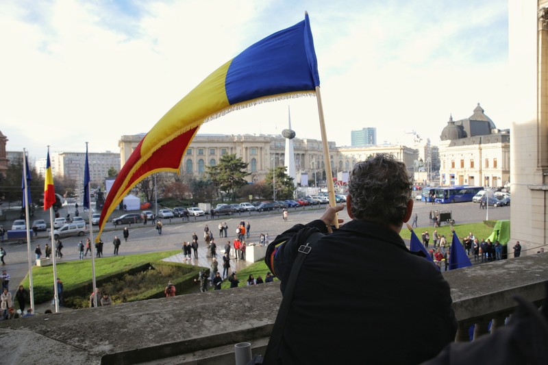 Imagine de la balconul de unde Ceaușescu a rostit ultimul său discurs
