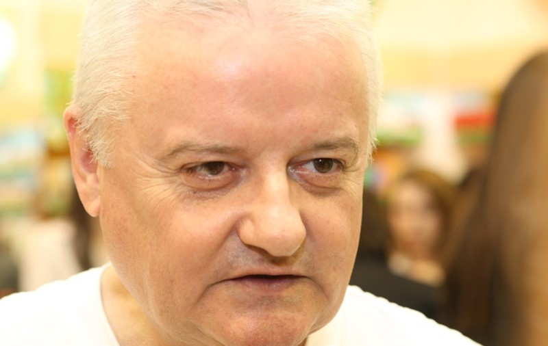 Mihai Morar către Irinel Columbeanu: ”Să nu încercaţi să o creşteţi pe Irina cu fructe uscate din China!”