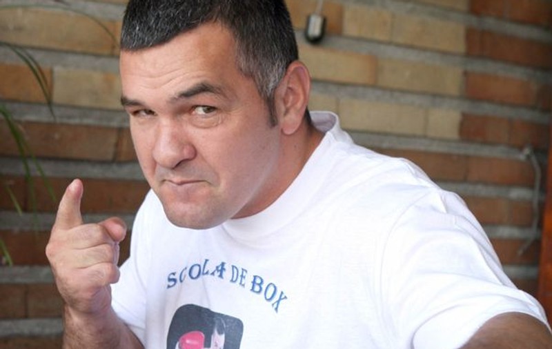 Leonard Doroftei o întoarce ca la Ploiești: "Bute, să știi că te iubesc!"